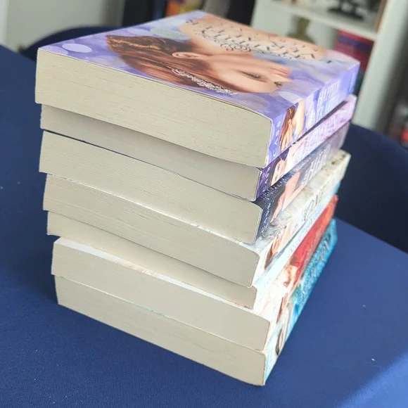 The Selection Series by Kiera Cass - Picture 3 of 7